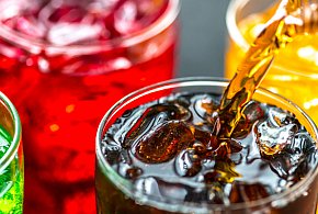 Polacy mocno dostaną po kieszeni. Alkohol i słodkie napoje zdrożeją-11112