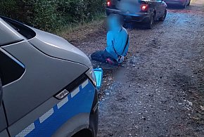 Uciekał przed policją, był pijany i miał dożywotni zakraz prowadzenia pojazdów!-11287