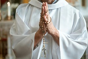 Nowe dane z Kościoła. Coraz mniej młodych wybiera drogę kapłaństwa?-11407