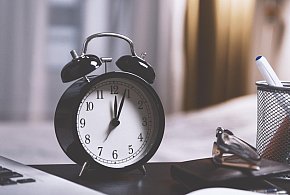 Kiedy przestawiamy czas na zimowy? To może być ostatni raz?-11474