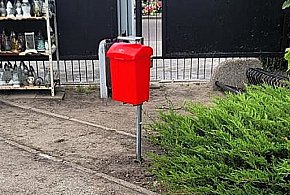 Widzisz taki pojemnik na cmentarzu. Oto, do czego służy-11478