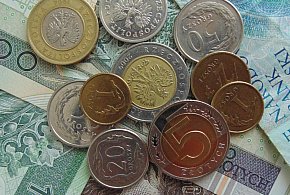 Nowe regulacje dla dorabiających. Od grudnia zmieniają się limity-11681