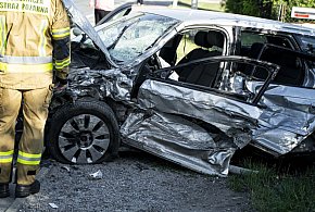 Zasłabł za kierownicą i zderzył się z Audi