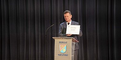 Plecionkarstwo na liście UNESCO. Uroczysta sesja Rady Powiatu Niżańskiego w Nisku