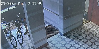 Ukradł rower elektryczny - nagrała go kamera!-11227