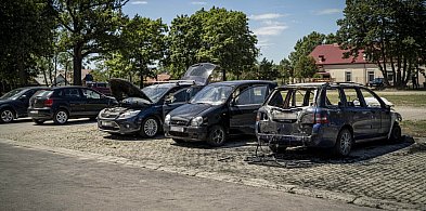 Pożar samochodów w Ulanowie. Policja nie wyklucza podpalenia