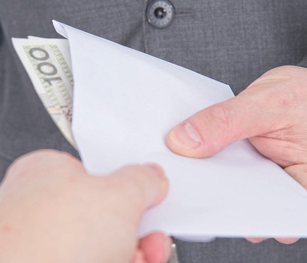 Zarabiasz bez firmy? Od 2026 roku wchodzi nowy, wyższy próg-11420