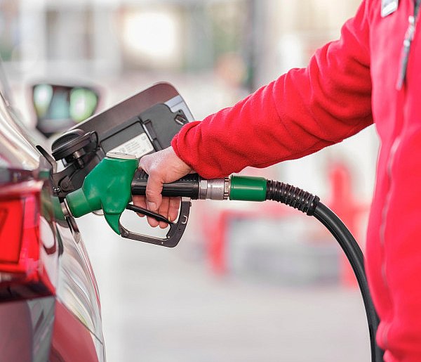 UOKiK skontrolował paliwa. Sprawdź, które stacje wypadły najgorzej-11578