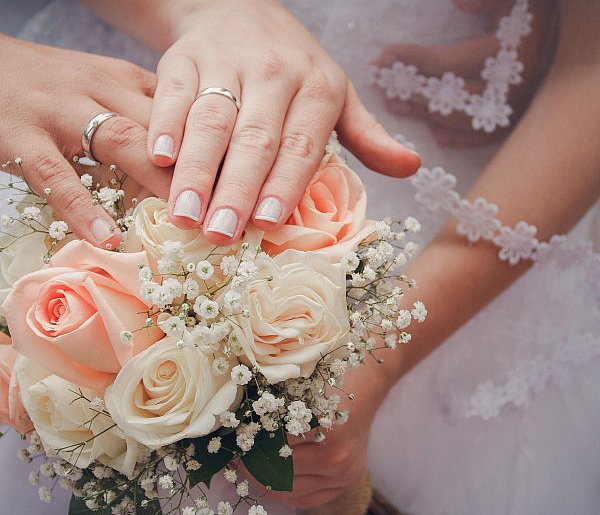 40 tys. zł za ślub i dziecko. PiS chce zachęcać do małżeństw i rodzicielstwa-11701