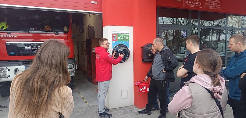 Nowy defibrylator AED na remizie OSP w Rudniku nad Sanem