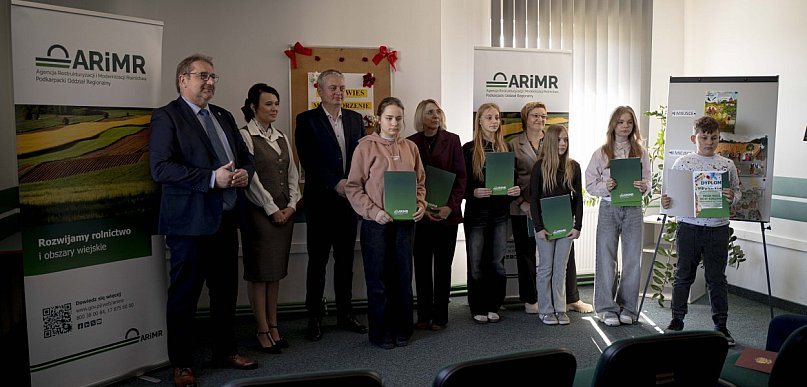 „Moja wieś, moje korzenie”. Rozstrzygnięcie konkursu plastycznego w ARiMR w Nisku
