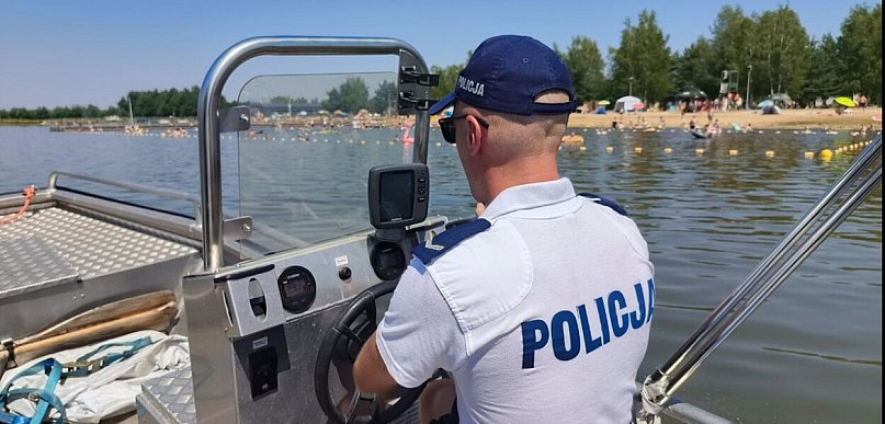 Patrol wodny wrócił na Podwolinę. Policjanci będą czuwać nad bezpieczeństwem