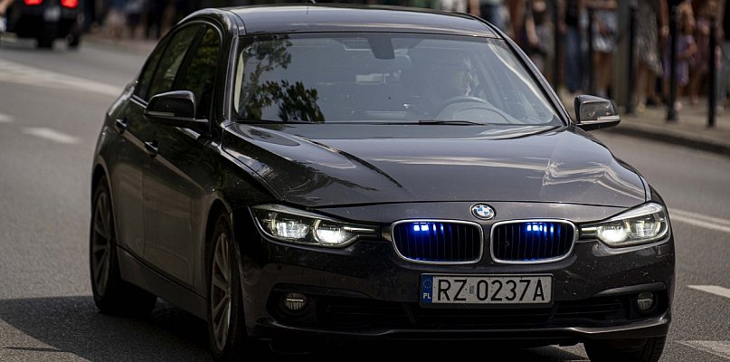 Pędził z prędkością 227 km/h i nie miał prawa jazdy - 11917