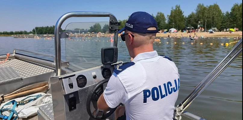 Patrol wodny wrócił na Podwolinę. Policjanci będą czuwać nad bezpieczeństwem