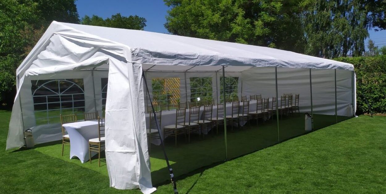 Różnice między namiotami imprezowymi a eventowymi – co wybrać i dlaczego