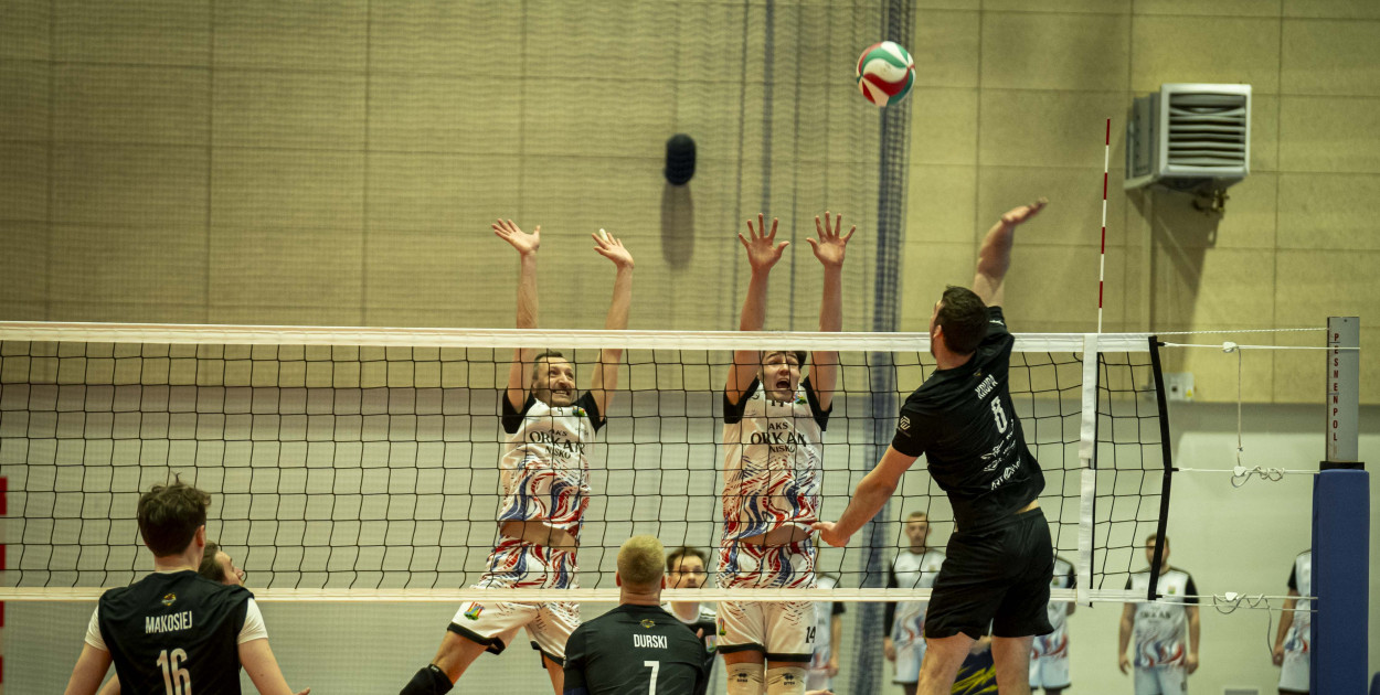 Emocje, walka i pomoc – ostatni mecz Orkana Nisko u siebie