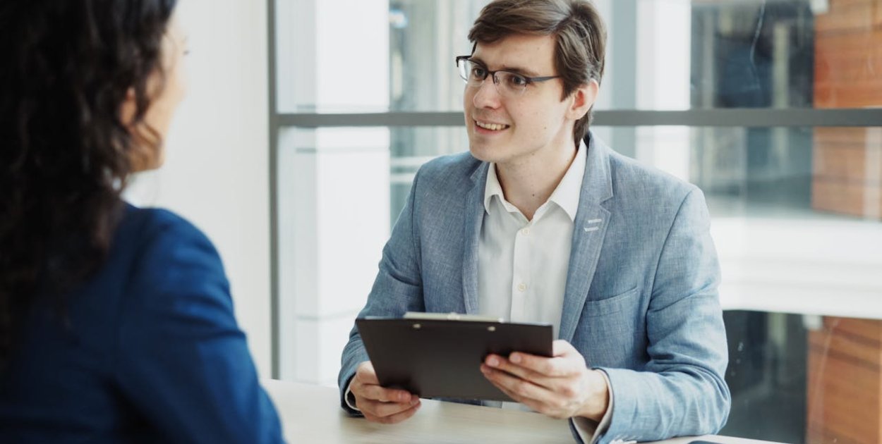 Jak znaleźć dobrze płatną pracę w Rzeszowie i uniknąć rozczarowania?